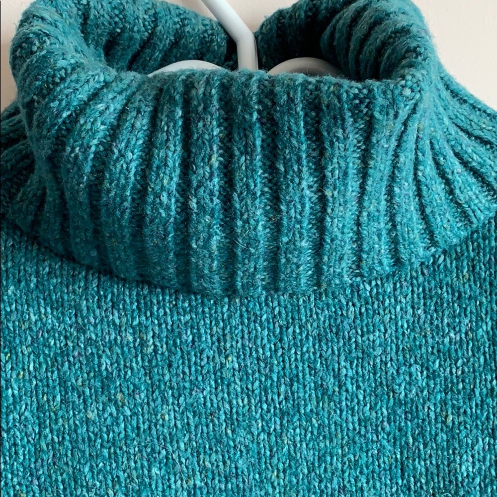 Turtle neck sweater - Picture 2 of 5